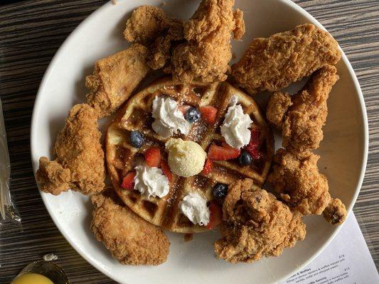 Chicken & Waffle (new wings + drummettes)