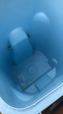 Clean plastic recycling bin! No yucky liquid sitting at the bottom of the bin