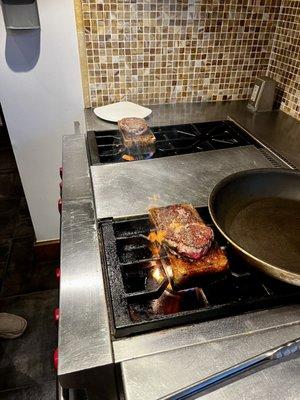 Grilling steak on a salt block - really delicious