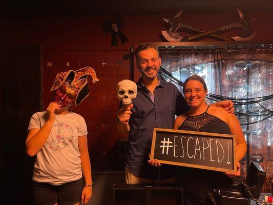 Jester's revenge at No 1 escape Irvine  We escaped !