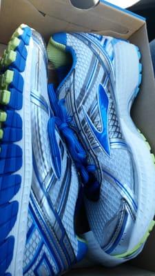 Brooks Adrenaline GTS 15