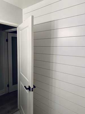 SHIPLAP INSTALLATION IN GUEST BATHROOM