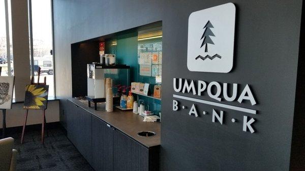 Umpqua Bank offers free Beverages and Cookies To guests and current customers.