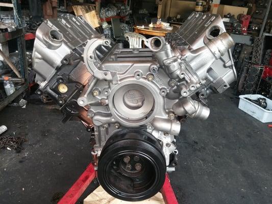 FORD 6.0L DIESEL ENGINE