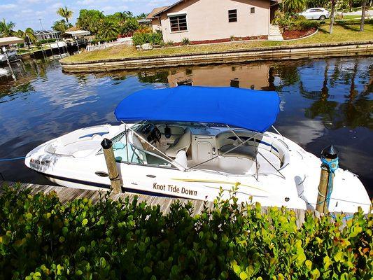 Captain Mannis Executive Boat Rentals