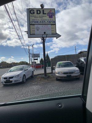 This is the sign off the street if you're driving to fast you will miss it.