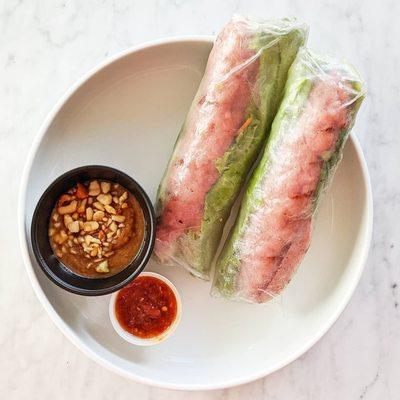 Grilled pork patty spring rolls