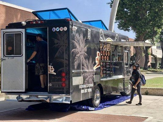 Truck at CSULB today, 9/29/22