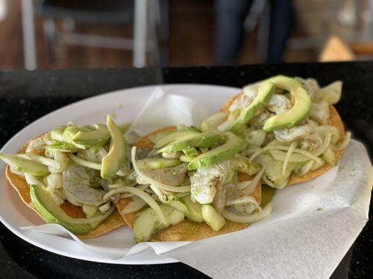 Tostada de aguachile