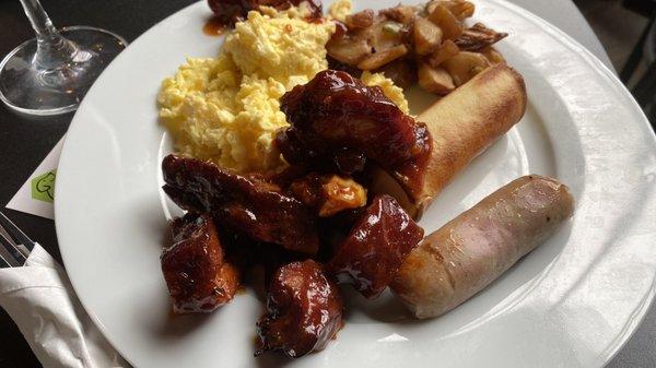 Rib tips, spiced potatoes, eggs, sausage and kiss at the brunch buffet