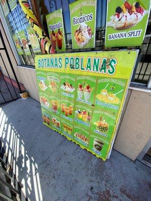 Botanas Poblanos: menu