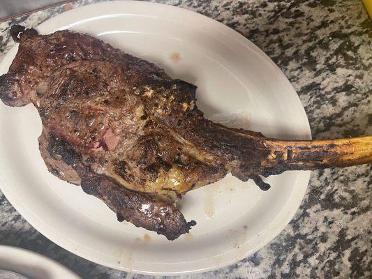 Tomahawk steak