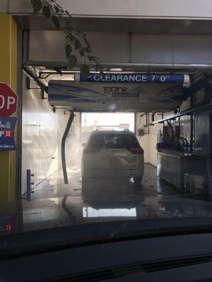 Love their touch free car wash! But it could get busy sometimes!