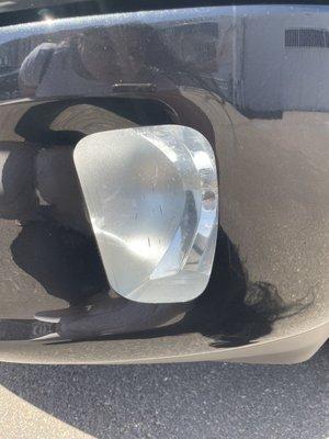 Cracked fog lights after repair  "this is normal"