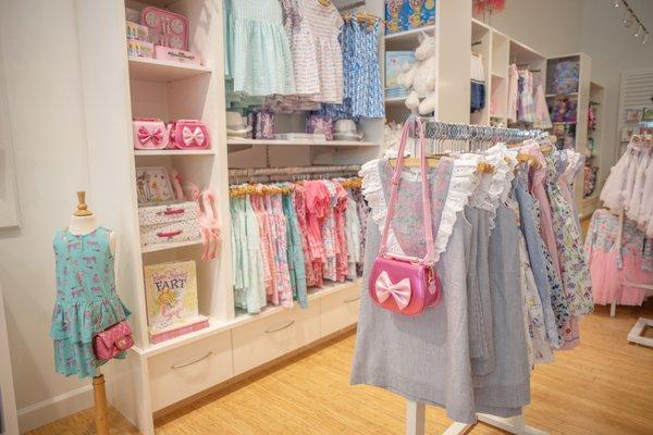 Modern clothing, gifts & toys for babies, kids & tweens located in Mosaic District.