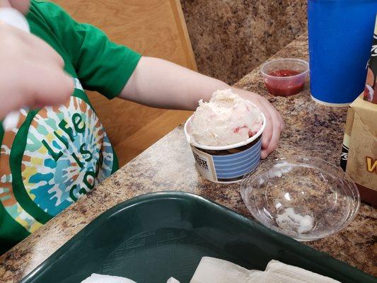 Ice Cream Cup at Bill Gray's Irondequoit