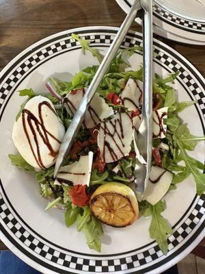 Arugula Burrata Salad (small)