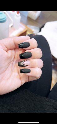 Full acrylic set, chevron French tips with matte and gloss black. #2yearsago