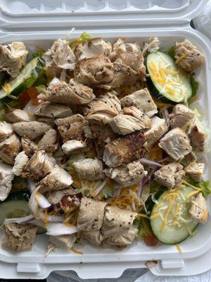 Mad chicken salad with grilled chicken. I ordered the salad without dairy and without egg.