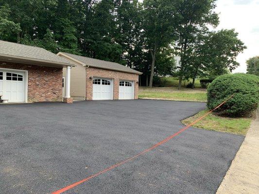 Driveway, front to side