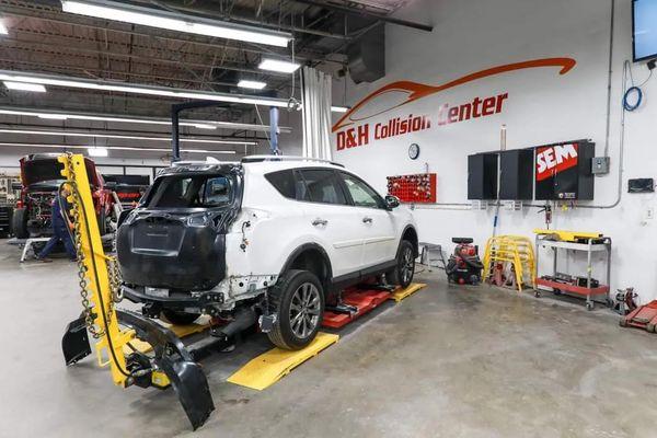 D&H Collision Center