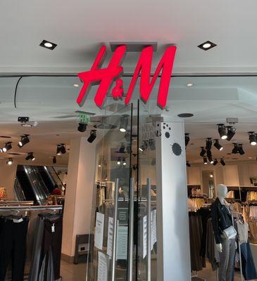 H&M Easton