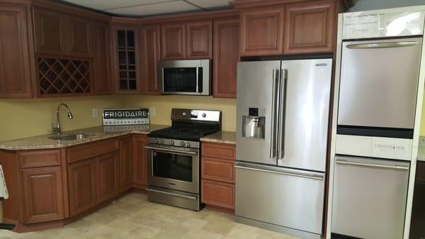 Wolf Classic- Hudson Heritage Glaze cabinets with Frigidaire Professional Appliances.