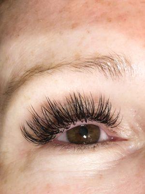 Volume lashes