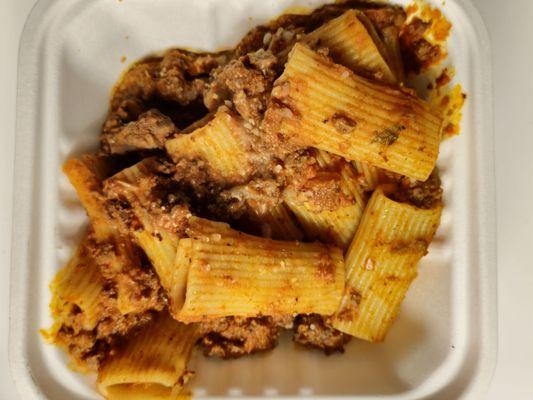 Bolognese rigatoni, half portion