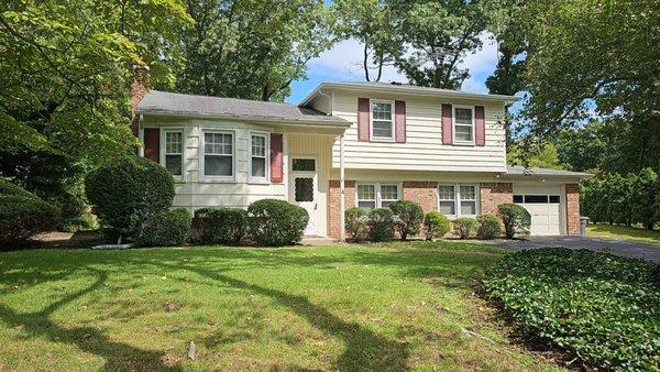 New Listing in South Huntington