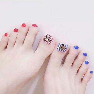 Come to get your pedi with summer nail color