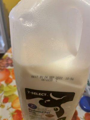 7 Select 2% Milk Half Gallon