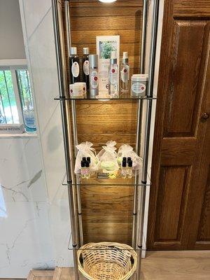 Retail space: Facial products and Shower bombs