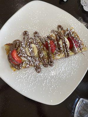 Banana, strawberry Nutella crêpe