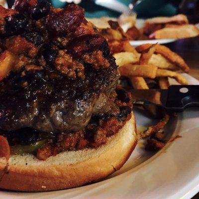 Chili burger