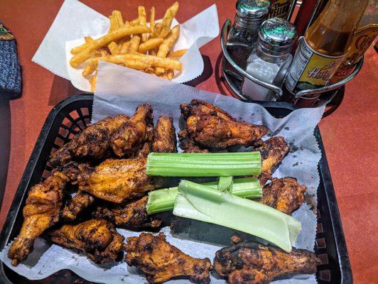 Hot Wings and fries