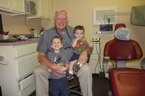 Dr. Rossen with two of his grandkids