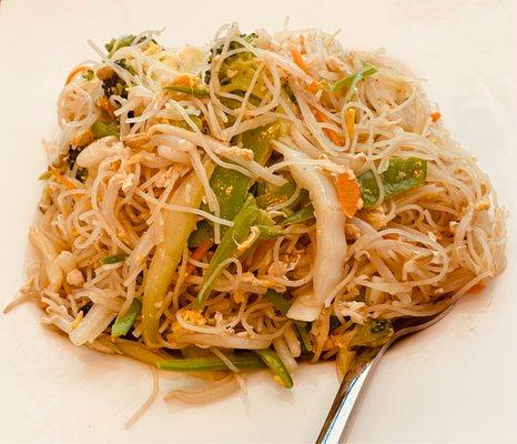 Vegetables with rice noodles