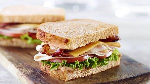 Bacon Turkey Sandwich