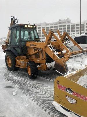 Paulo Landscaping & Tree Removal delivers efficient snow removal services, keeping your property clear and safe!