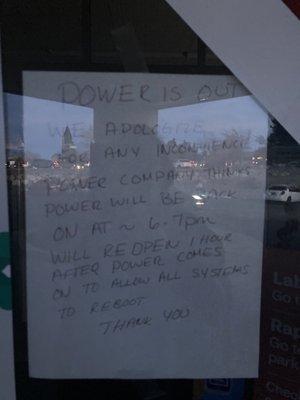 Power is out, store closed sign