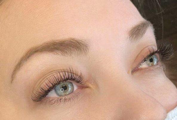 Lash lift and tint