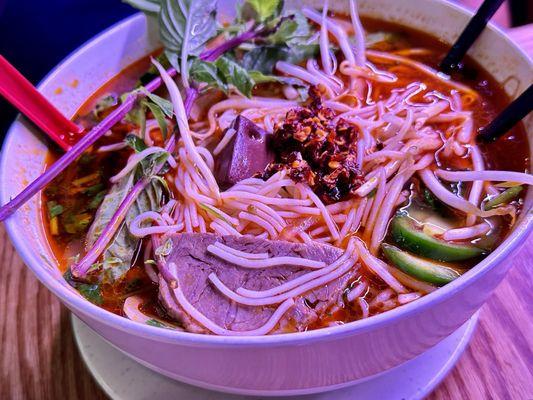 Soul-warming ƪ(*‿*)ノhug in a bowl....Spicy Beef Noodle Soup (Bún Bò Huế) @ Pho Today.