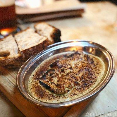 Welsh Rarebit Fondue