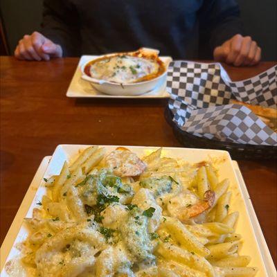 Baked lasagna and baked penne, Alfredo w/shrimp and crab