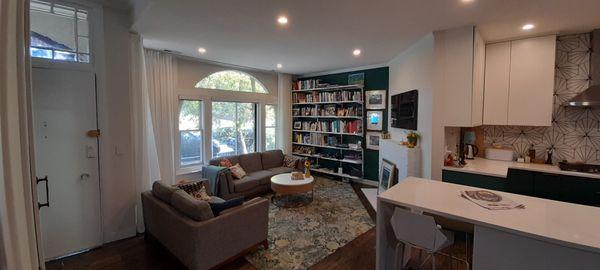 Beautiful living room in old town Chicago