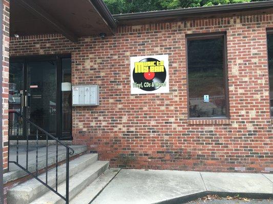 Storefront at Music To My Ear, 3003 Babcock Blvd.