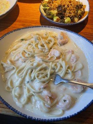 Lemon Garlic Linguini Alfredo with shrimp