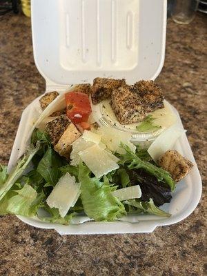 Side salad that comes with lunch specials