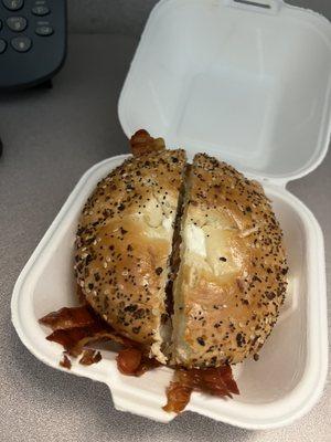 Bagel Sandwiches - Veggie with bacon (extra)